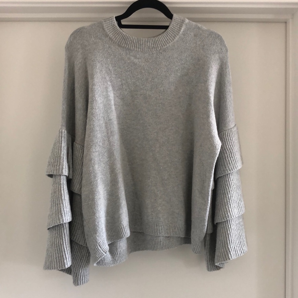 Who what wear grey tiered sleeve sweater